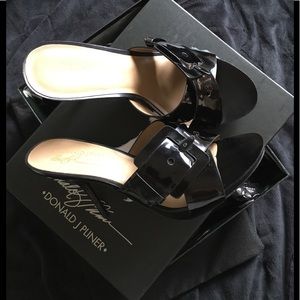 Donald J  Pliner Elaine Open Toe Sandal